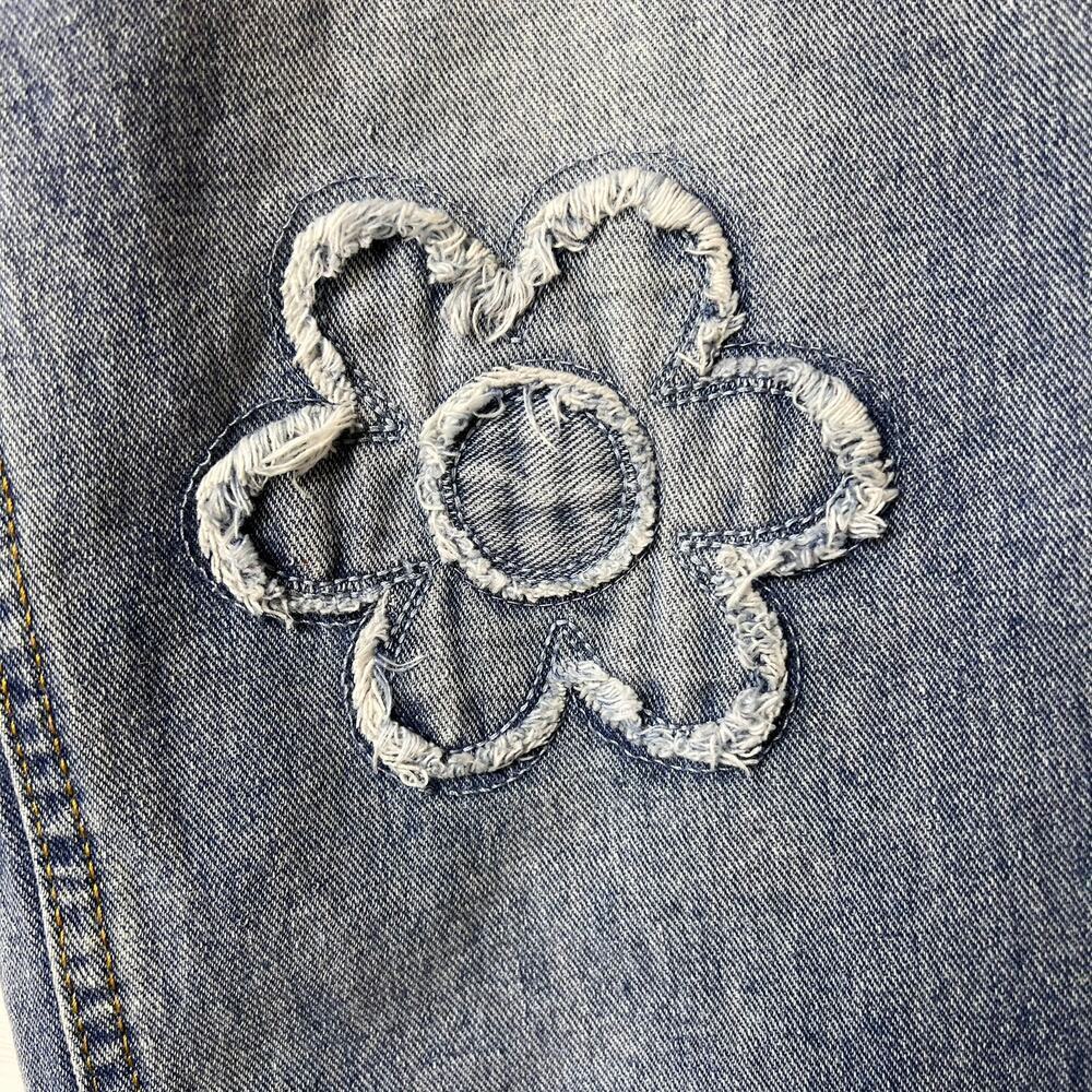 Cali 1850 Jeans Womens Size 7/28 Flower Daisy Patch Denim Jeans Cotton Blend - Picture 7 of 16